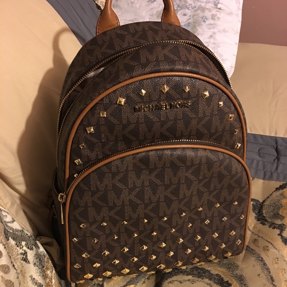 MICHAEL KORS BACKPACK